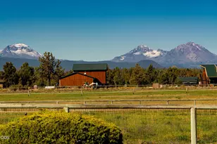 18975 Pinehurst Rd, Bend, OR 97703 - Photo 51