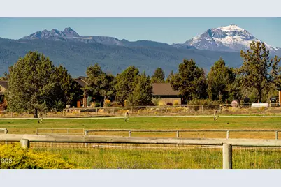 18975 Pinehurst Road, Bend, OR 97703 - Photo 49