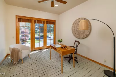 18975 Pinehurst Road, Bend, OR 97703 - Photo 41