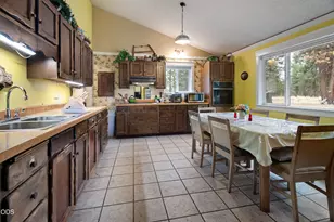69460 Crooked Horseshoe Rd, Sisters, OR 97759 - Photo 7