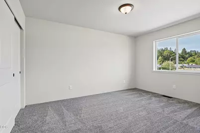167 SE Champagne Court #361202, Grants Pass, OR 97527 - Photo 13