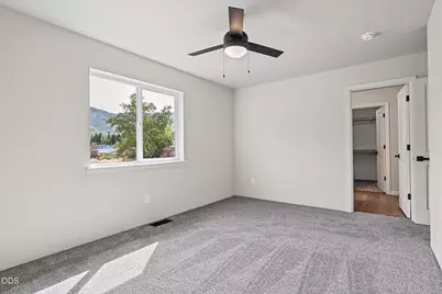 167 SE Champagne Court, Grants Pass, OR 97527 - Photo 11