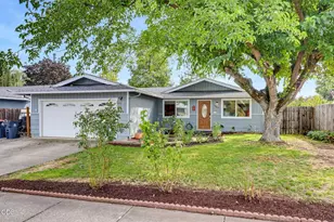 3062 Starwood Ct, Medford, OR 97501 - Photo 35