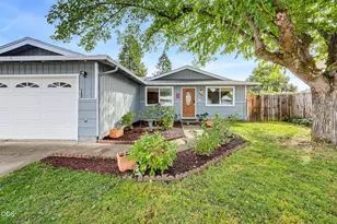 3062 Starwood Ct, Medford, OR 97501 - Photo 33