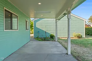 129 Mace Rd, Medford, OR 97501 - Photo 21