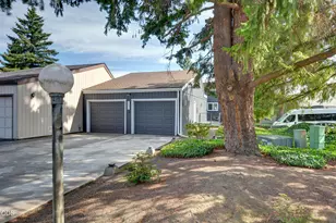 257 Mount Echo Dr, Medford, OR 97504 - Photo 3