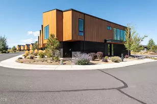 19332 Outrider Loop, Bend, OR 97702 - Photo 41