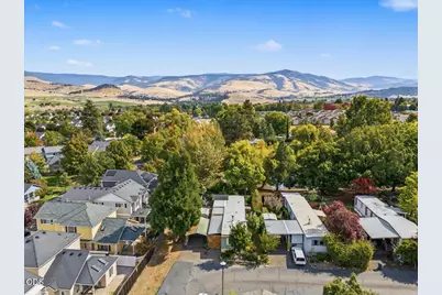 321 Clay Street #SPC 70, Ashland, OR 97520 - Photo 43
