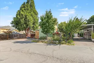 321 Clay St, Ashland, OR 97520 - Photo 33
