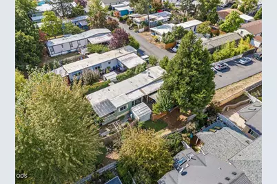 321 Clay Street #SPC 70, Ashland, OR 97520 - Photo 41