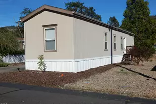 22071 Hwy 62, Shady Cove, OR 97539 - Photo 15