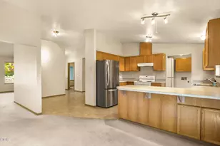 20232 Morgan Loop, Bend, OR 97703 - Photo 9