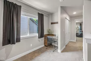 20251 Hardy Rd, Bend, OR 97703 - Photo 15