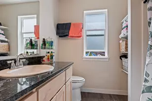 400 Oak St, Phoenix, OR 97535 - Photo 13