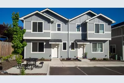 400 Oak Street, Phoenix, OR 97535 - Photo 1