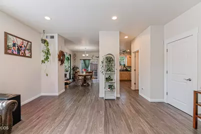 400 Oak Street, Phoenix, OR 97535 - Photo 5