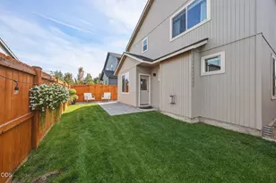 21188 SE Azalia Ave, Bend, OR 97702 - Photo 45