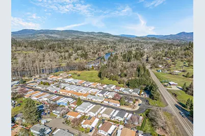 20055 Highway 62 #UNIT 15, Shady Cove, OR 97539 - Photo 37