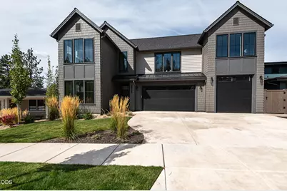 2963 NW Polarstar Avenue, Bend, OR 97703 - Photo 1