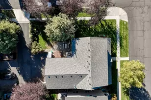 20605 Songbird Ln, Bend, OR 97702 - Photo 53