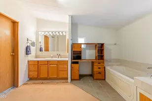 8204 SW Sand Ridge Rd, Terrebonne, OR 97760 - Photo 13