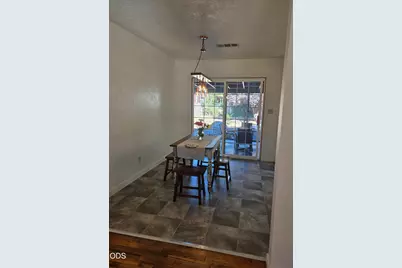 213 Corcoran Lane, Central Point, OR 97502 - Photo 5