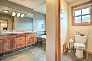 637 W Jefferson Ave, Sisters, OR 97759 - Photo 23