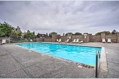 637 W Jefferson Avenue, Sisters, OR 97759 - Photo 37