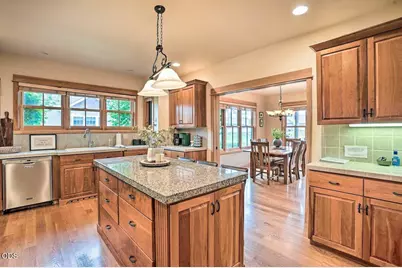 637 W Jefferson Avenue, Sisters, OR 97759 - Photo 13