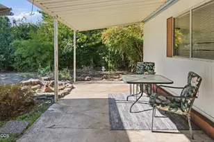 2252 Table Rock Rd, Medford, OR 97501 - Photo 9