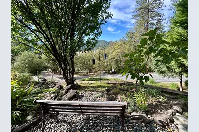 8129 Thompson Creek Road, Applegate, OR 97530 - Photo 35