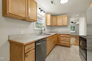 4225 Summers Ln, Klamath Falls, OR 97603 - Photo 23