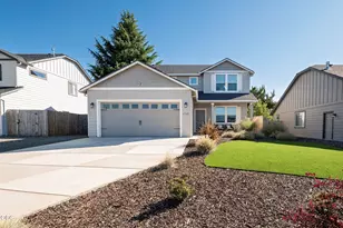 1760 Carrera Cir, Medford, OR 97504 - Photo 1