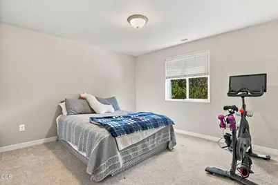 1760 Carrera Circle, Medford, OR 97504 - Photo 13