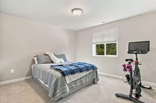 1760 Carrera Cir, Medford, OR 97504 - Photo 13