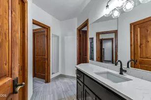 22155 Rickard Rd, Bend, OR 97702 - Photo 23