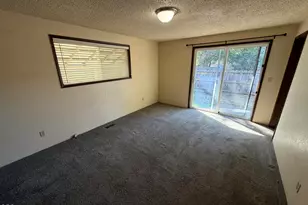 3889 Rio Vista Way, Klamath Falls, OR 97603 - Photo 5