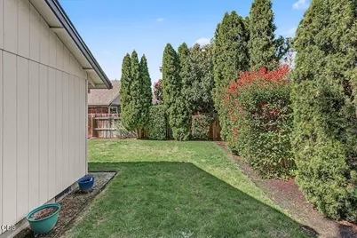 948 Parkdale Avenue, Medford, OR 97501 - Photo 39