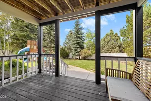 2048 NE Cradle Mountain Way, Bend, OR 97701 - Photo 17