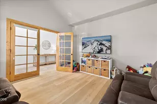 2048 NE Cradle Mountain Way, Bend, OR 97701 - Photo 25