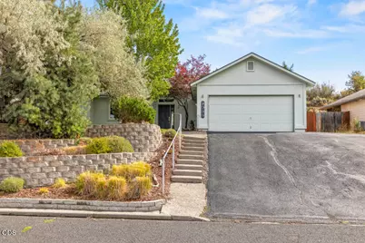 2038 California Avenue, Klamath Falls, OR 97601 - Photo 5