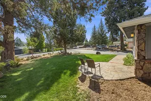 61563 Newberry Dr, Bend, OR 97702 - Photo 5