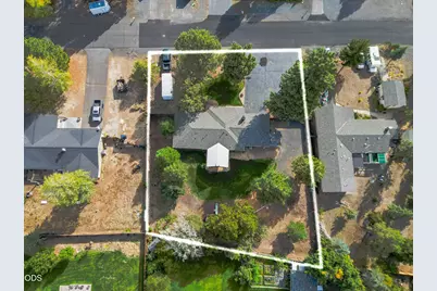 61563 Newberry Drive, Bend, OR 97702 - Photo 39