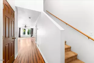 719 Newtown St, Medford, OR 97501 - Photo 9