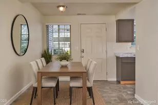2101 Poplar Dr, Medford, OR 97504 - Photo 11