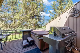 1965 Redtail Hawk Dr, Redmond, OR 97756 - Photo 27