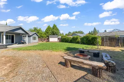 1445 Half Moon Circle, Grants Pass, OR 97527 - Photo 25