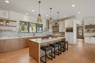18243 Rock Springs Ct, Bend, OR 97703 - Photo 11