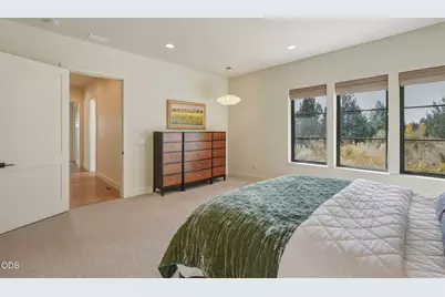 18243 Rock Springs Court, Bend, OR 97703 - Photo 25