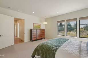 18243 Rock Springs Ct, Bend, OR 97703 - Photo 25